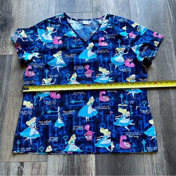 Alice In Wonderland Scrub Top by Disney Cheshire Cat - Picture 8 of 8